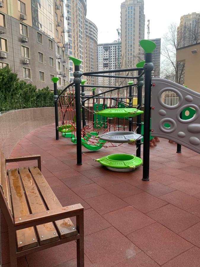 Апартаменты В Аркадии-42 Жемчужина Odessa Esterno foto